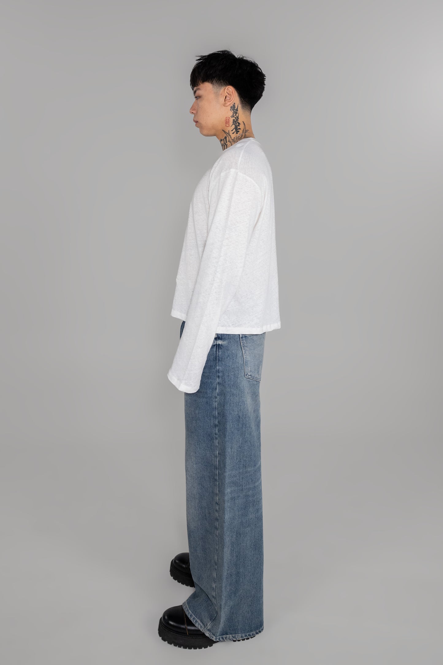 THE BLANC TOP