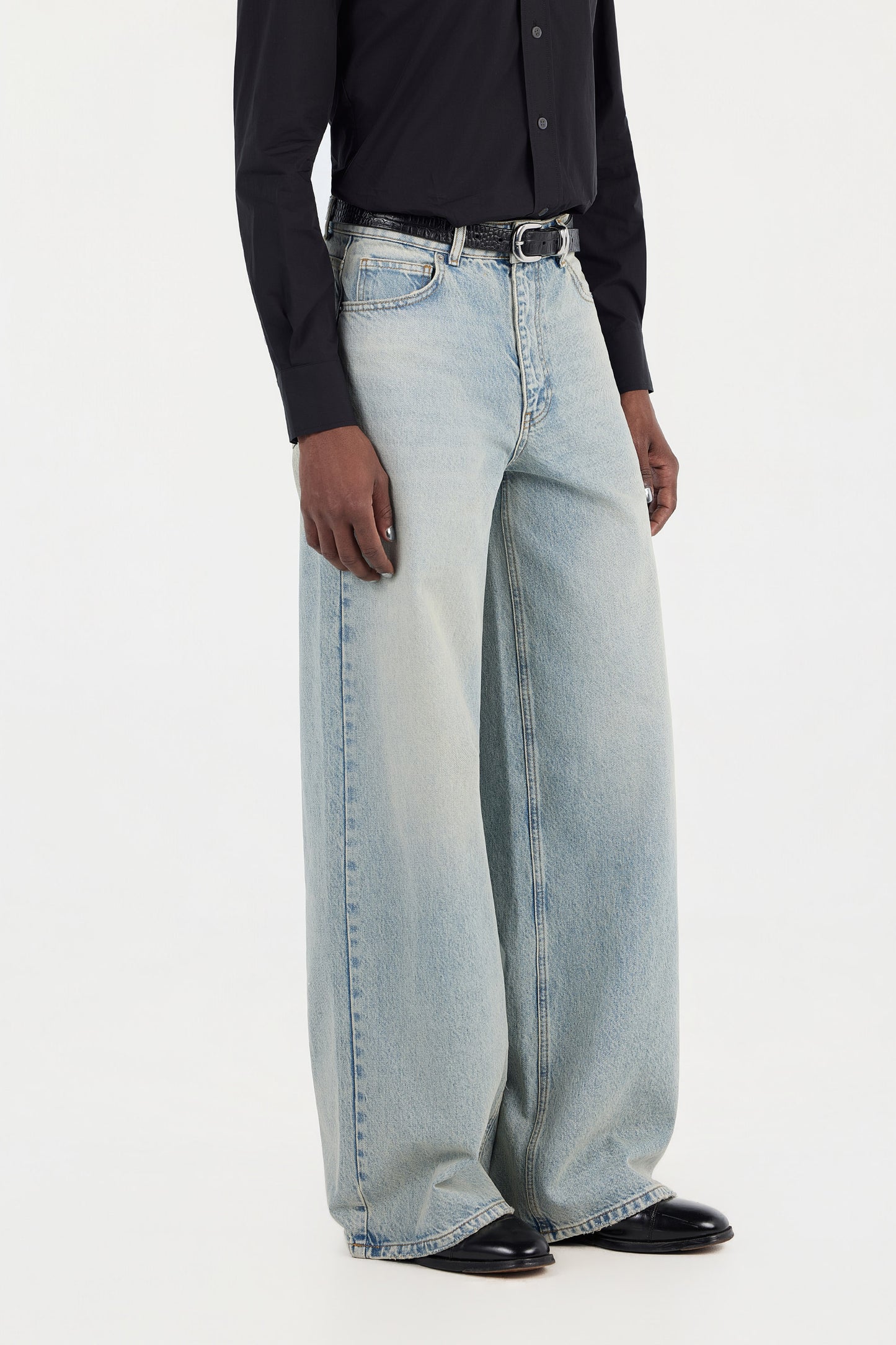 1211 'Light Wash' Denim