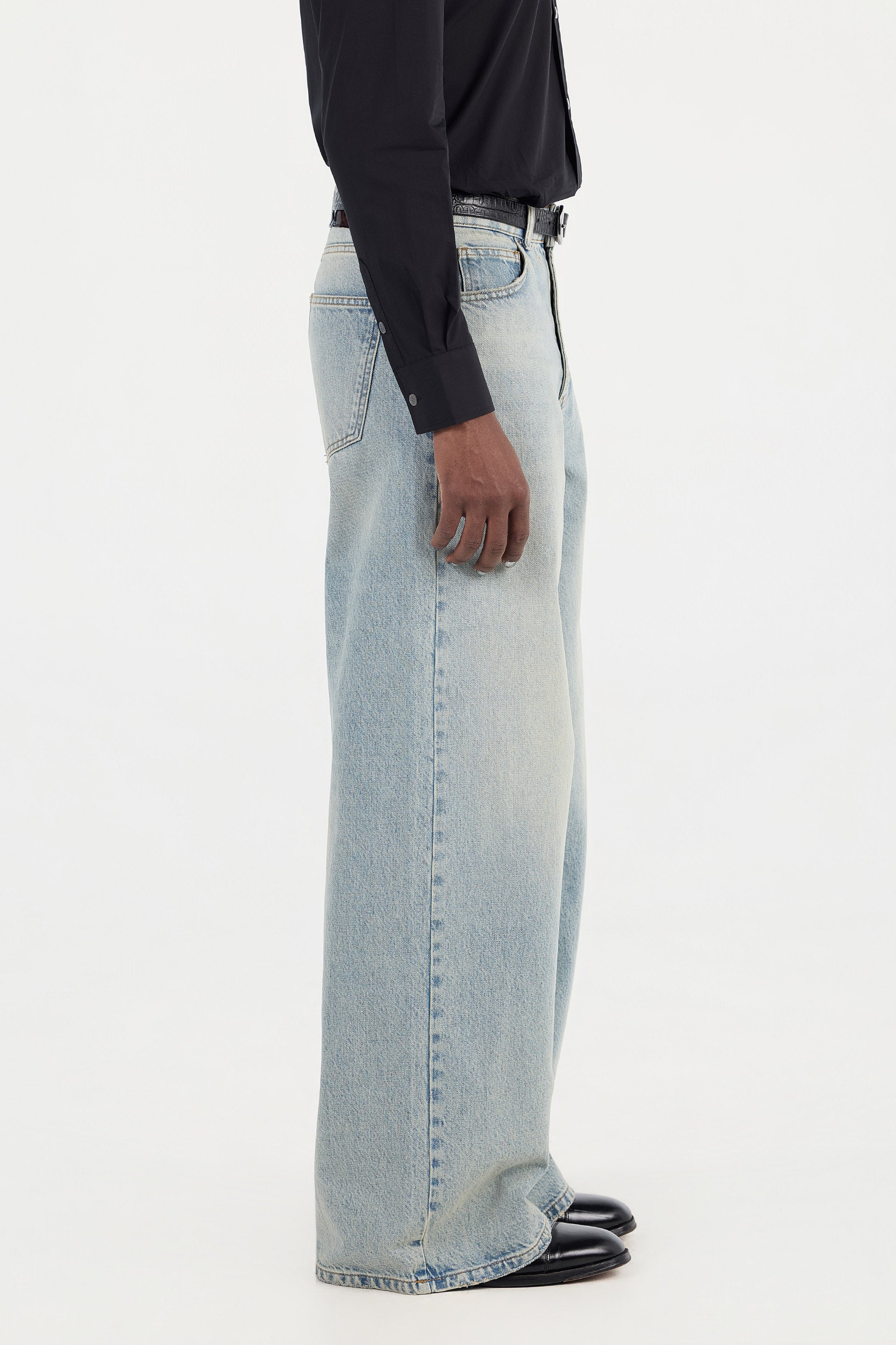 1211 'Light Wash' Denim – PEARLED IVORY