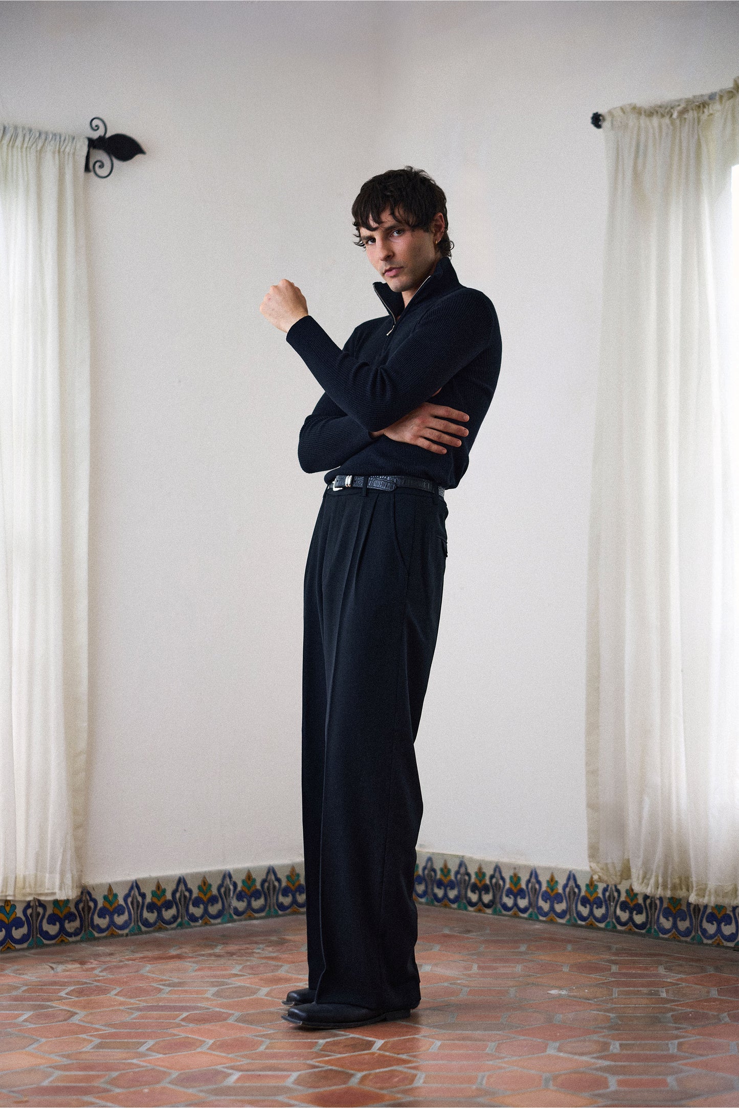 ANDREA SWEATER - BLACK