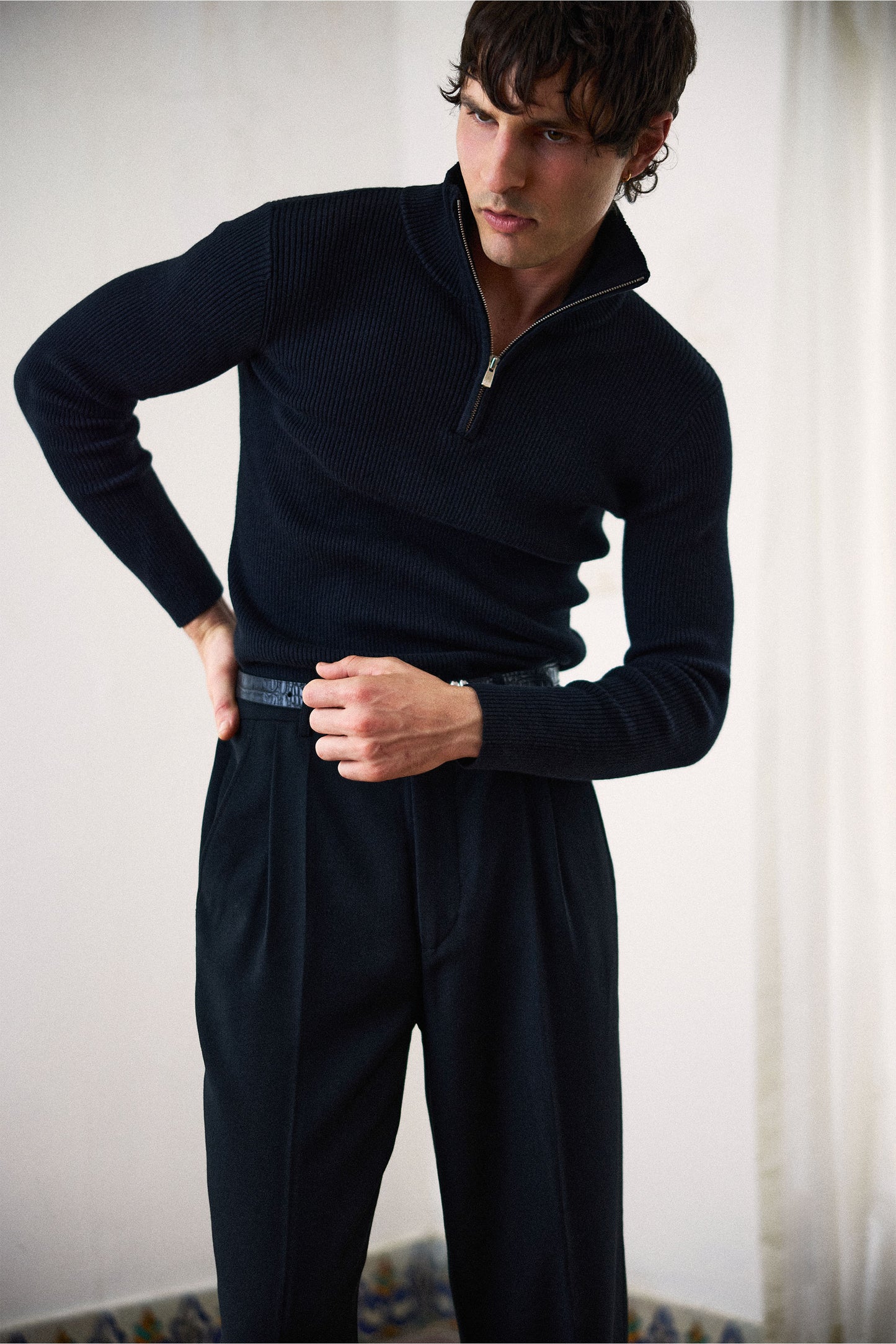 ANDREA SWEATER - BLACK